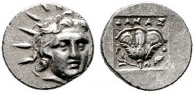  GRIECHISCHE MÜNZEN   CARIA   Rhodos   (D) Hemidrachme (1,47g), Magistrat Damas, ca. 125-88 v. Chr. Kopf des Helios mit Strahlenkrone / Rose mit Seite...