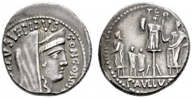  RÖMISCHE REPUBLIK   L. Aemilius Lepidus Paullus   (D) Denarius (3,95g), Roma, 62 v. Chr. Kopf der Concordia capite velato mit Diadem / Tropaeum zwisc...