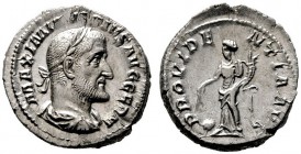  RÖMISCHE KAISERZEIT   Maximinus I. Thrax (235-238)   (D) Denarius (3,50g), Roma, 236-238 n. Chr. Büste mit Lorbeerkranz, Drapierung und Kürass / Prov...