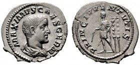  RÖMISCHE KAISERZEIT   Maximus (236-238)   (D) Denarius (2,62g), Roma, 236-238 n. Chr. Av.: MAXIMVS CAES GERM, Büste mit Drapierung n.r. Rv.: PRINC IV...