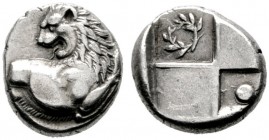  GRIECHISCHE MÜNZEN   THRACIA   Thrakischer Chersonesos   (D) Hemidrachme (2,25g), ca. 350-300 v. Chr. Löwenprotome / Quadratum Incusum, Beizeichen Ku...