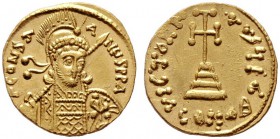  BYZANTINISCHE MÜNZEN   Constantinus IV. Pogonatus (668-685)   (D) Solidus (4,45g), Constantinopolis, 681-685 n. Chr. Büste mit Helm, Perlendiadem, Kü...