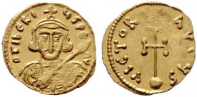  BYZANTINISCHE MÜNZEN   Tiberios III. Apsimaros (698-705)   (D) Semissis (2,23g), Constantinopolis, 698-705 n. Chr. Av.: D TIbERI-US PE - AV, Büste mi...