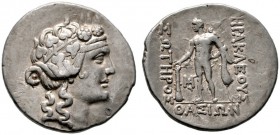  GRIECHISCHE MÜNZEN   THRACIA   Thasos   (D) Tetradrachme (16,68g), ca. 146-50 v. Chr. Kopf des Dionysos mit Efeukranz / Herakles mit Keule und Löwenf...