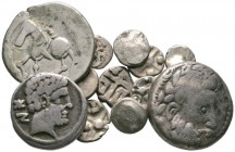  Varia & Lots   (D) Lot Kelten (12). Lot mit 12 keltischen Silbermünzen: 2 ostkeltische Tetradrachmen, 1 keltiberische Drachme sowie norisches Kleinsi...