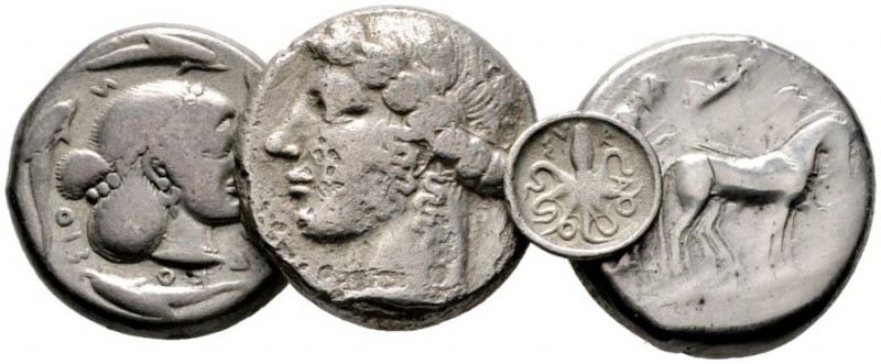  Varia & Lots   (D) Lot Griechen. Lot mit 2 Tetradrachmen und 1 Litra aus Syraku...