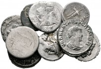  Varia & Lots   (D) Lot Römische Republik und Kaiserzeit (10). Gemischtes Lot mit 7 Denarii der Republik, 2 AE-Antoniniani (Aurelian und Vaballathus) ...