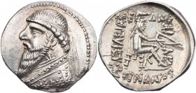 PARTHER, KÖNIGREICH DER ARSAKIDEN
Mithradates II., 123-88 v. Chr. AR-Drachme Ekbatana Vs.: Büste in Ornat mit Diadem n. l., Rs.: 4-zeilige Beischrift...