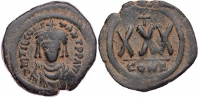 BYZANZ
Tiberius Constantinus, 578-582. AE-3/4 Follis 579-582 Constantinopolis, 4. Offizin Vs.: D m TIb CONS-TANT PP AVI, gepanzerte und drapierte Büs...