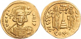 BYZANZ
Constantinus IV. mit Heraclius und Tiberius, 668-681. AV-Solidus 674-680 Constantinopolis, 4. Offizin Vs.: D N COI-C-NVS P (!), gepanzerte Büs...