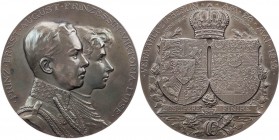 BRAUNSCHWEIG UND LÜNEBURG BRAUNSCHWEIG-WOLFENBÜTTEL, FÜRSTENTUM
Ernst August, 1913-1918. Silbermedaille 1913 v. R. Placht Auf seine Hochzeit mit Vikt...