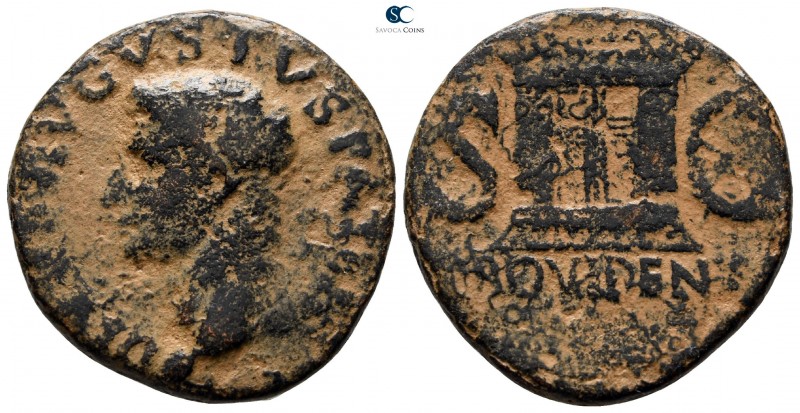 Divus Augustus AD 14. Struck under Tiberius, circa AD 22-30. Rome
As Æ

26 mm...