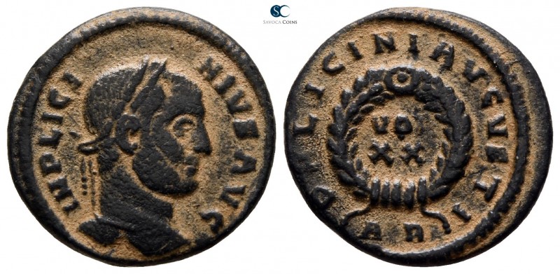 Licinius I AD 308-324. Arelate
Follis Æ

18 mm., 2.98 g.



very fine