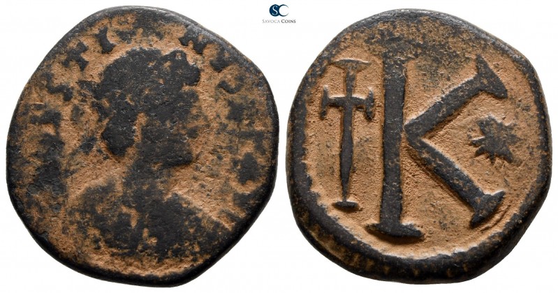 Justin I AD 518-527. Thessalonica
Half follis Æ

23 mm., 8.37 g.



fine