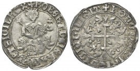 NAPOLI
Roberto d’Angiò, 1309-1343.
Gigliato.
Ag, gr. 3,94
Dr. ROBERT DEIGRA IIERLET SICIL REX. Il re, coronato, seduto tra due protomi di leoni, t...