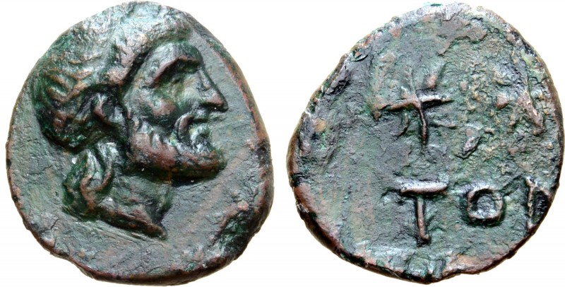 Moesia, Tomis Æ16. 2nd century BC. Laureate head of Zeus right / TOM[I] below tw...