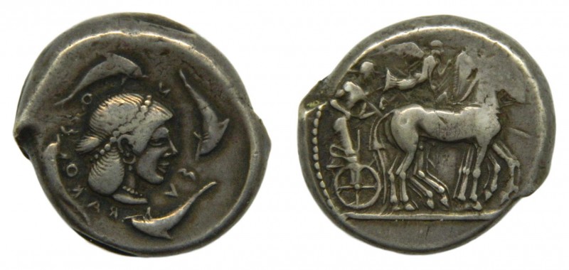 Sicilia - Siracusa (474-450 aC). Tetradracma. Cabeza de Artemisa rodeada de cuat...