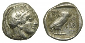 Ática - Atenas (449-413 aC). Tetradracma. Cabeza de Atenas de arte arcaico. S. 2526. 16,9 g. Resello circular en reverso. Ar.
mbc-
