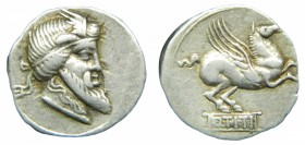 ROMA República - Q. Titius (90 aC). Denario. (RSC Titia 1; Sear 238). 3,9 g.
mbc