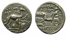ROMA República - M. Aemilius Scaurus y Pub. Plautius Hypsaeus (58 aC). Denario. (RSC Aemilia 8; Sear 379). 3,8 g.
ebc