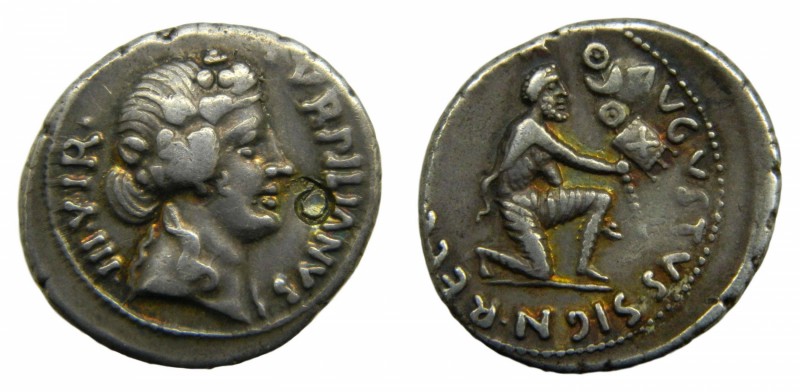 ROMA Imperio - Augusto (27 aC-14 dC) Denario. Monedero P. Petronio Turpiliano (1...