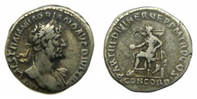 ROMA Imperio - Adriano (117-138 dC). Denario a/ IMP CAES TRAIAN HADRIAN O AVG DIVI TR P. r/ PARTH DIVI NER NEP P M TR P COS - CONCORD (RIC 9b). 2,9 g....