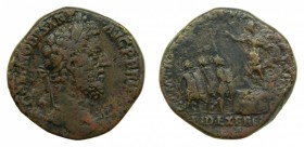 ROMA Imperio - Cómodo (179-192 dC) Sestercio. a/ M COMMODVS ANT AVG BRIT FELIX. r/ P M TR P XI IMP VII COS V P P - S C - FID EXERCIT. - Emperador aren...