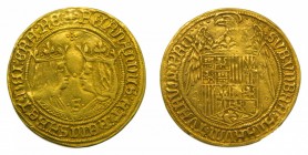 Reyes Católicos (1474-1504). Doble excelente. Sevilla. (Cal. 73). (AC. 732). 6,69 gr. Au. Con puntos arriba del campo entre las coronas. Excelente pie...