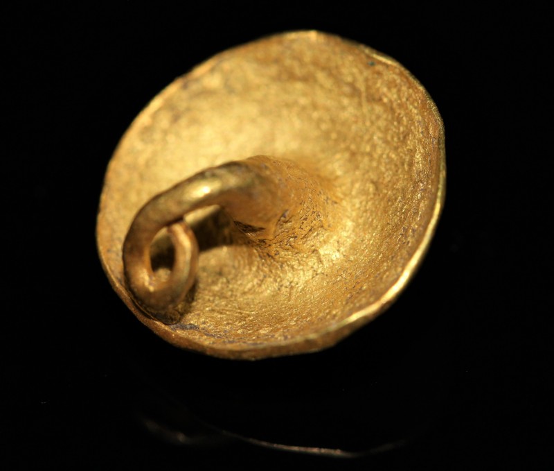 2nd - 4th century AD. Massive gold pin with humped front. Intact. Provenance: Ex...