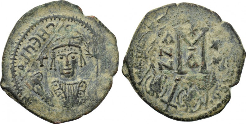 MAURICE TIBERIUS (582-602). Follis. Constantinople. Dated RY 20 (601/2). 

Obv...