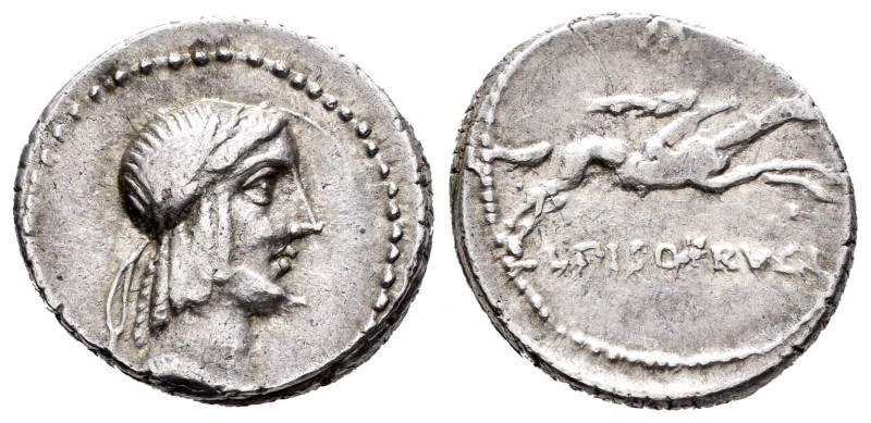 Calpurnia. Denario. 90-89 a.C. Roma. (Ffc-319). (Cal-311u). Anv.: Cabeza lauread...