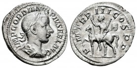 Gordiano III. Denario. 240 d.C. Roma. (Spink-8678). (Ric-81). Rev.: P M TR P III COS P P. El emperador a caballo con cetro y saludando. Ag. 2,91 g. EB...