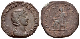 Herenia Etruscila. Sestercio. 250 d.C. Roma. (Spink-9504). (Ric-136b). (Ch-22). Rev.: PVDICITIA AVG SC. Pudicitia sentada a izquierda apartando el vel...