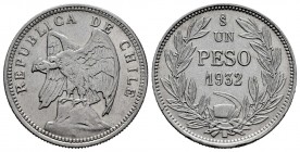 Chile. 1 peso. 1932. Santiago. (Km-174). Ag. 6,03 g. Rayita. MBC+. Est...20,00. English: Chile. 1 peso. 1932. Santiago. (Km-174). Ag. 6,03 g. Rayita. ...