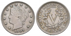 Estados Unidos. 5 cents. 1904. Philadelphia. (Km-112). Cu-Ni. 5,02 g. MBC+. Est...25,00. English: United States. 5 cents. 1904. Philadelphia. (Km-112)...
