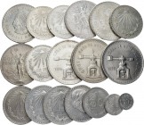 México. Lote de 18 piezas de plata, 1 de 10 centavos (1934), 1 de 20 centavos (1942), 1 de 50 centavos (1944), 9 de 1 peso (1910, 1922, 1933, 1935, 19...