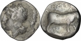 Greek Italy. Central and Southern Campania, Hyrietes. AR Stater, 405-385 BC. D/ Head of Athena left, wearing helmet decorated with owl on olive branch...