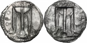 Greek Italy. Bruttium, Kroton. AR Stater, 530-500 BC. D/ Tripod. R/ Incuse tripod. HN Italy 2075. AR. g. 7.87 mm. 30.00 Slightly toned. VF.