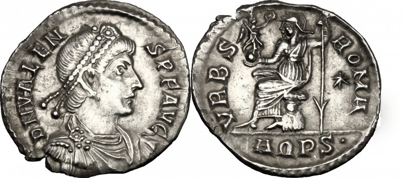 Valens (364-378). AR Siliqua. Aquileia mint. Struck 375-378 AD. D/ Pearl-diademe...