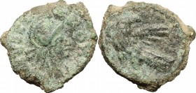 Ostrogothic Italy, Theoderic (493-526). AE 40 Nummi, Rome mint, 493-526. D/ Bust of Roma right, helmeted. R/ Eagle standing left, head turned back. MI...