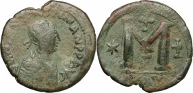 Justin I (518-527). AE Follis, Constantinople mint, 527 AD. D/ Bust right, diademed, draped. R/ Large M (mark of value). MIB 4. AE. g. 17.70 mm. 33.00...