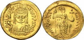 Justin II (565-578). AV Solidus, Constantinople mint, 567-578. D/ Bust facing, helmeted, cuirassed, holding Victory and shield. R/ Constantinopolis se...