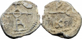 PB Seal, 8th-12th century. D/ Cruciform invocative monogram. R/ Cruciform invocative monogram. Lead. g. 9.71 mm. 25.00 VF.