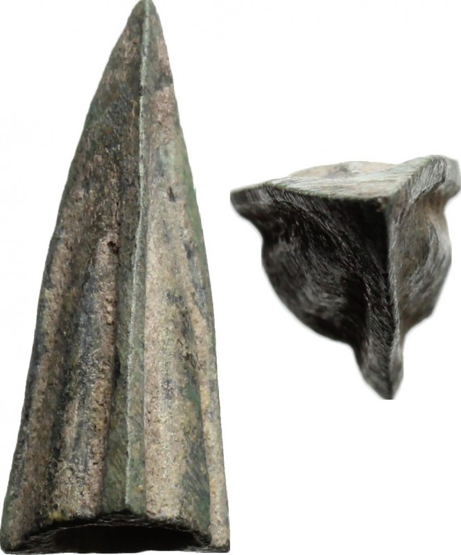 Hellenistic Greek bronze arrow-head, 
 3rd-1st century AD.
 20 mm. 2.19 g.