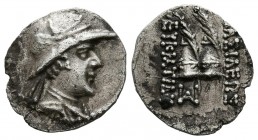 BAKTRIA. Eukratides I Megas. Obolo. (Ar. 0.61g). 170-145 a.C. (Bopearachchi 9C; SNG ANS 496-516; HGC 12). MBC+.