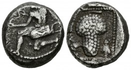 CILICIA, Soloi. Estátera (Ar. 10,78g/25mm). 450-386 a.C. (SNG France 123; Cayón 2960). MBC.