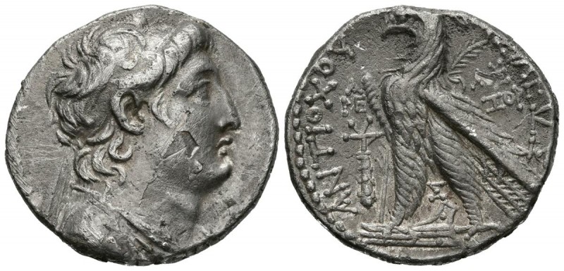 REINO SELEUCIDA, Antíoco VII. Tetradracma. (Ar. 13,43g/27mm). 136-135 a.C. Tiro....