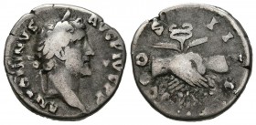 ANTONINO PIO. Denario. (Ar. 3,22g/18mm). 146 d.C. Roma. (RIC 136; Cohen 344). MBC-.