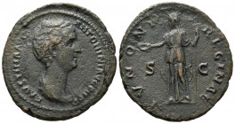 FAUSTINA I. As. (Ae. 10,42g/28mm). 139 d.C. (acuñado a nombre de Antonino Pío). Roma. (RIC 1090). MBC.