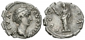 FAUSTINA I. Denario. (Ar. 3,55g/18mm). 147 d.C. Roma. (RIC 356; Cohen 96). MBC+.